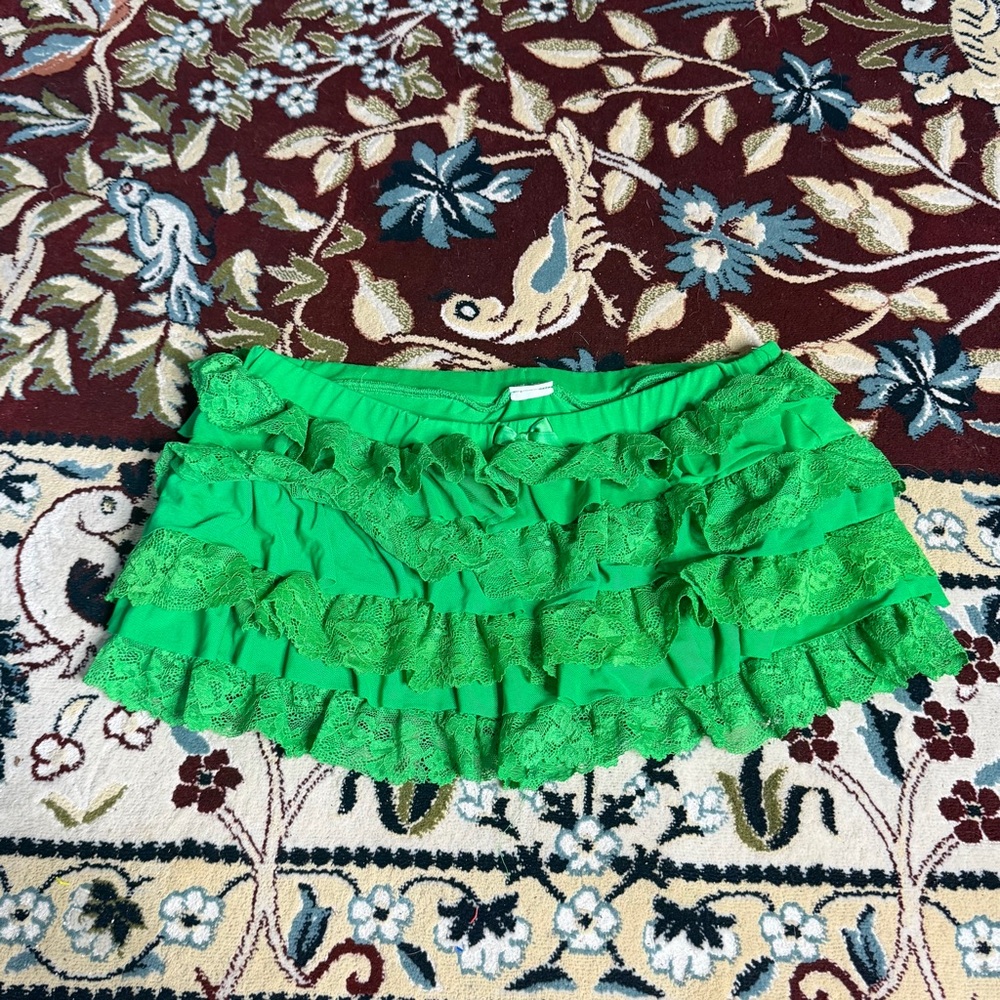 Green ruffle bloomers